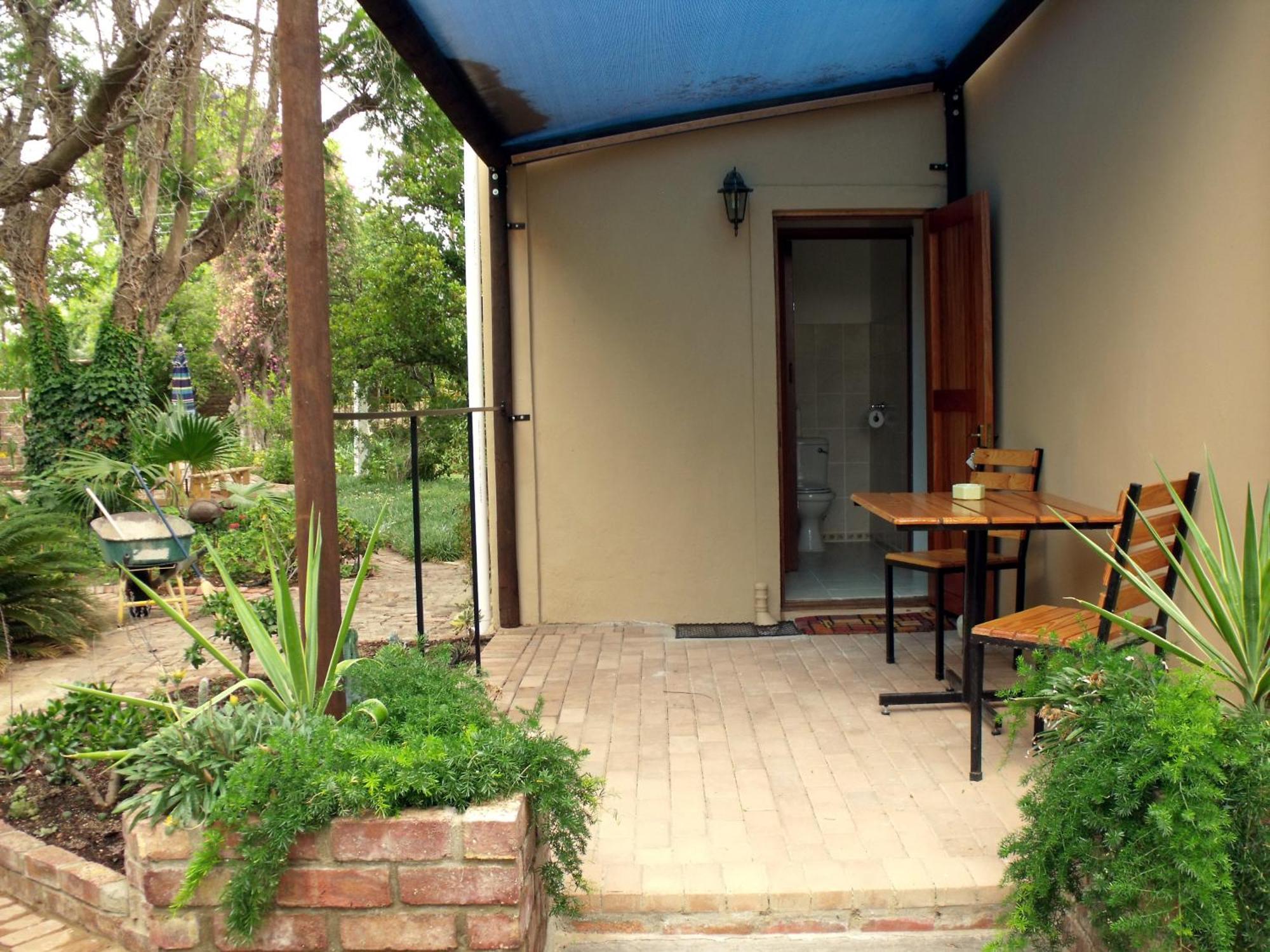 Bisibee Guest House Oudtshoorn Exterior photo